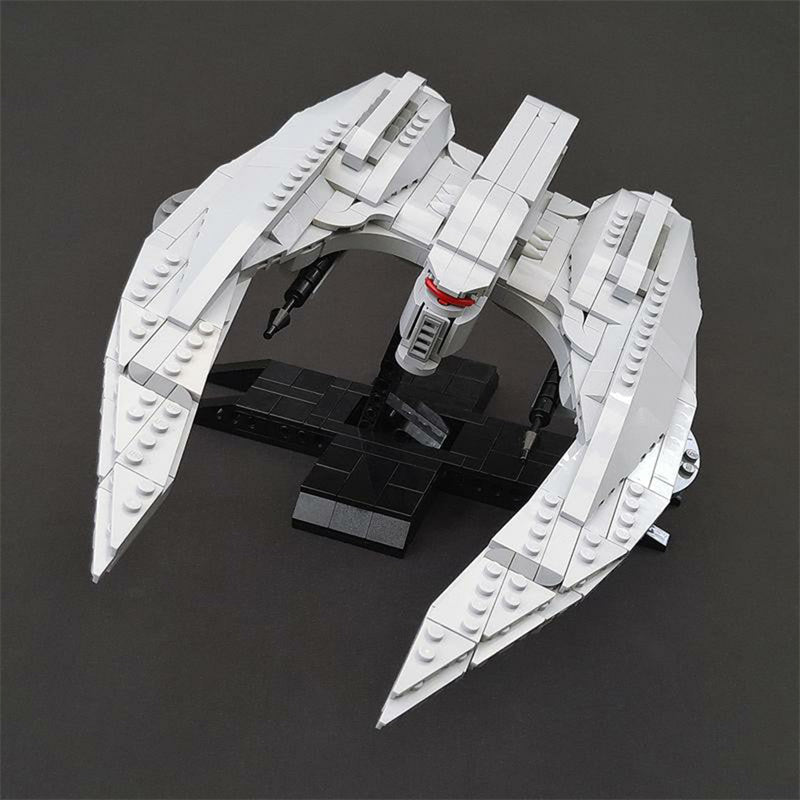 MOC - 85569 MK II Cylon Raider - LesDiy - MOC