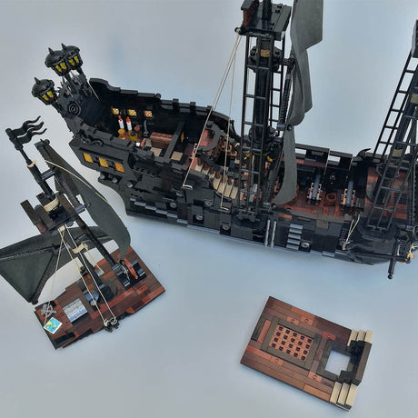 The Black Pearl Medieval Pirate Ship Building Blocks (No sail) - LesDiy - 