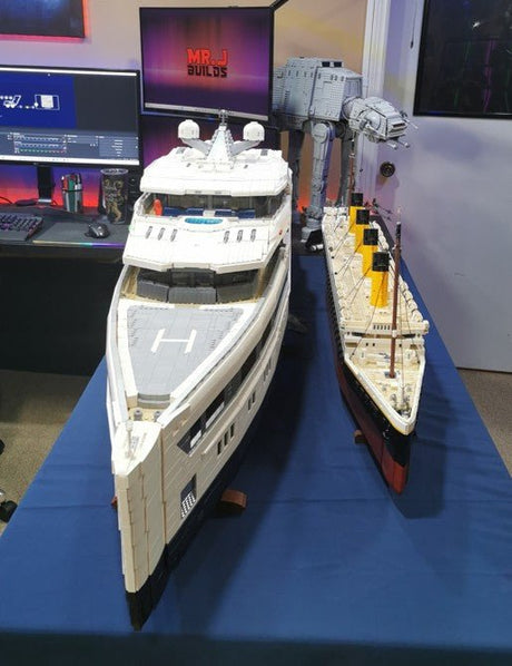 Ultra MEGA Yacht - 48,000 Parts - Mini - Fig Scale - LesDiy - 