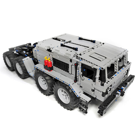 MAZ-537 8x8 Militärlastwagen mit elektrischem Anhänger